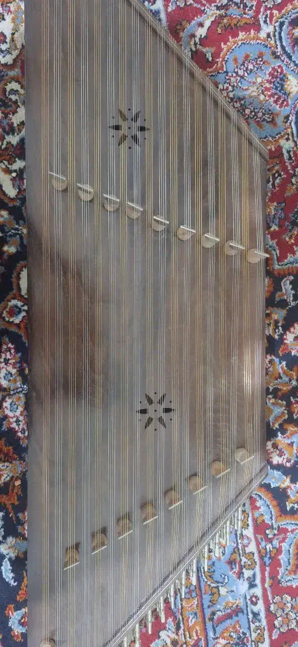 سنتور|سازهای سنتی|نجف‌آباد, کهریزسنگ|دیوار