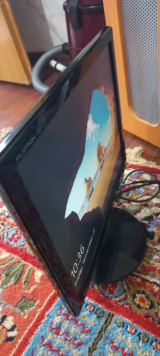 مانیتور 17 اینچ LG|قطعات و لوازم جانبی رایانه|اصفهان, شیخ اشراق|دیوار