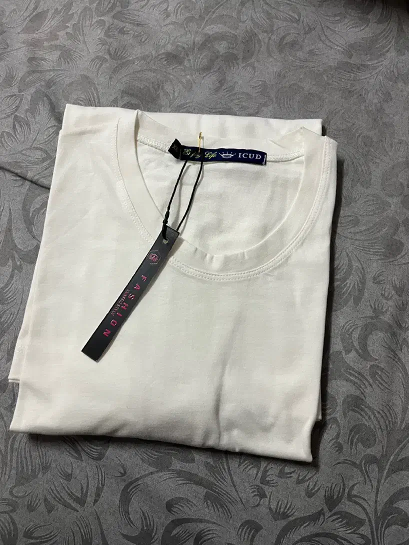 تیشرت بیسیک قواره لش|لباس|رشت, پیرسرا|دیوار