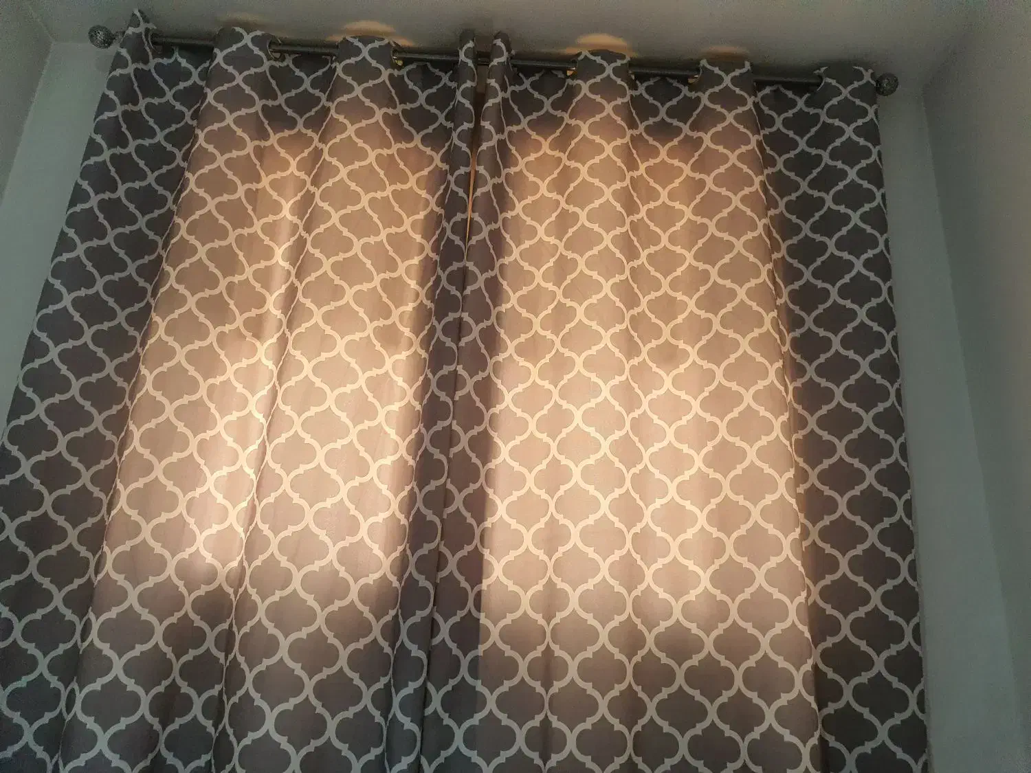 فرش و پرده|فرش|پردیس, فاز ۲|دیوار