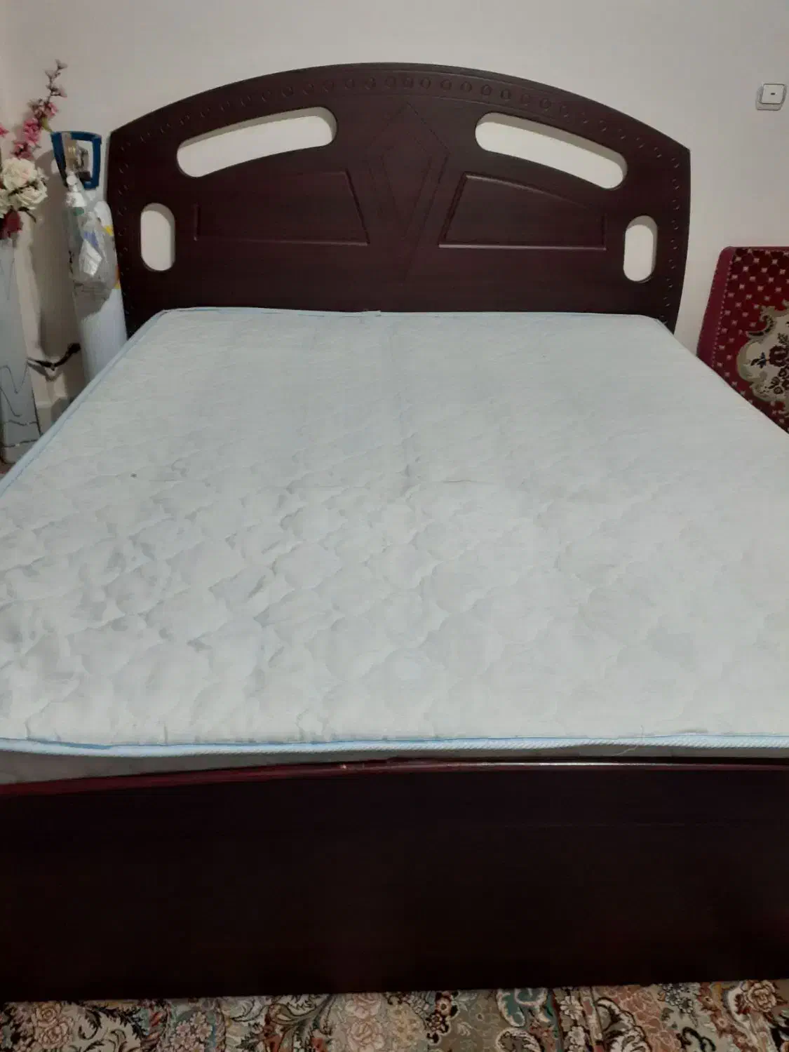 تخت دونفره جنس چوب عالی تشک طبی|تخت و سرویس خواب|ملارد, |دیوار