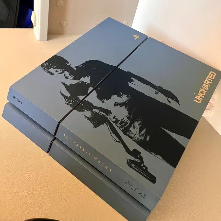 PS4 Limited Edition Uncharted 4    یک ترابایت|کنسول، بازی ویدئویی و آنلاین|کرمان, |دیوار