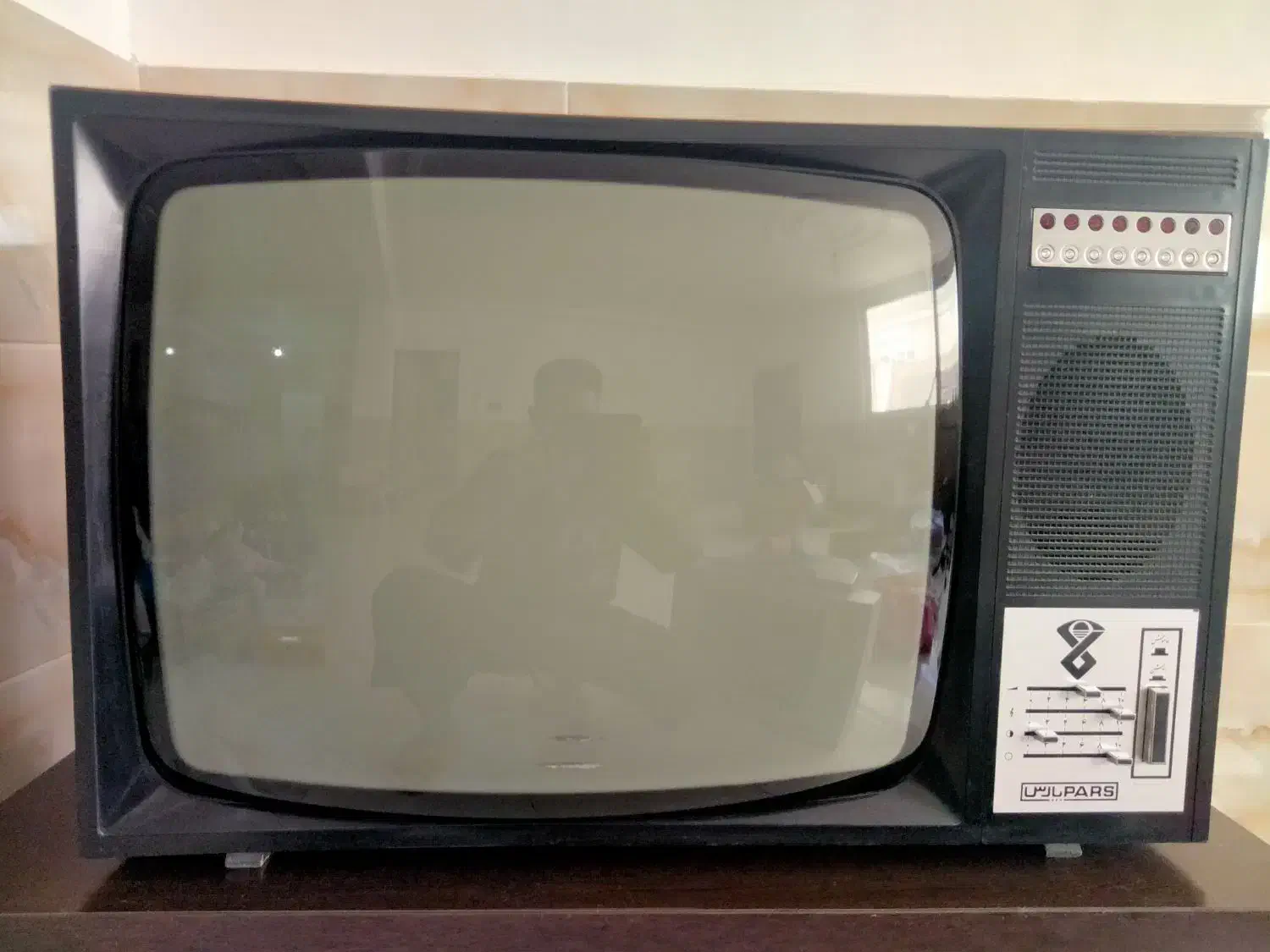 تلویزیون دکوری پارس|تلویزیون و پروژکتور|ری, فیروزآبادی|دیوار