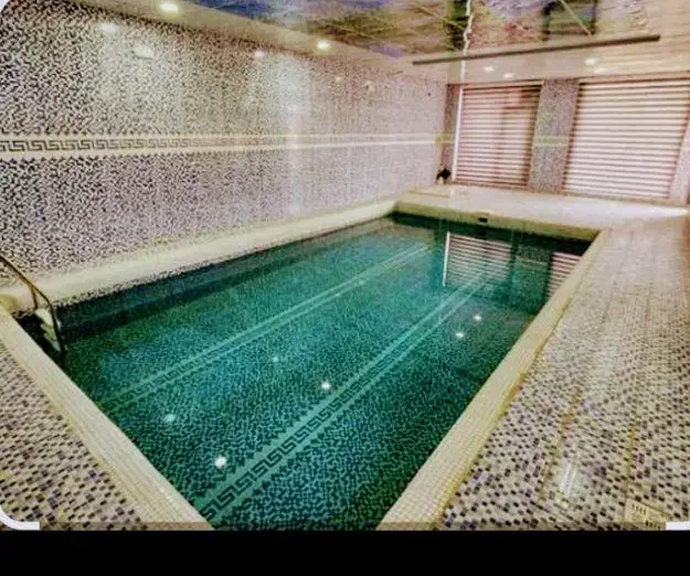 ویلا استخر دار کهک دستگرد|اجارهٔ کوتاه‌مدت ویلا و باغ|قم, زنبیل آباد|دیوار