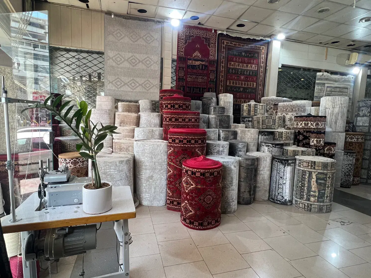 فرش کناره ابرشم ماشینی|فرش|کرج, حصارک بالا|دیوار