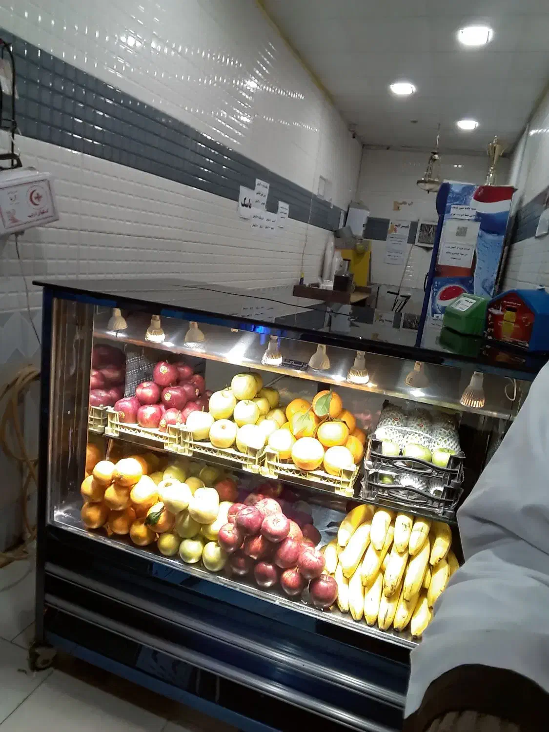 یخچال ویترینی فروشی موتور قوی|یخچال و فریزر|تربت جام, ترکمن ها|دیوار