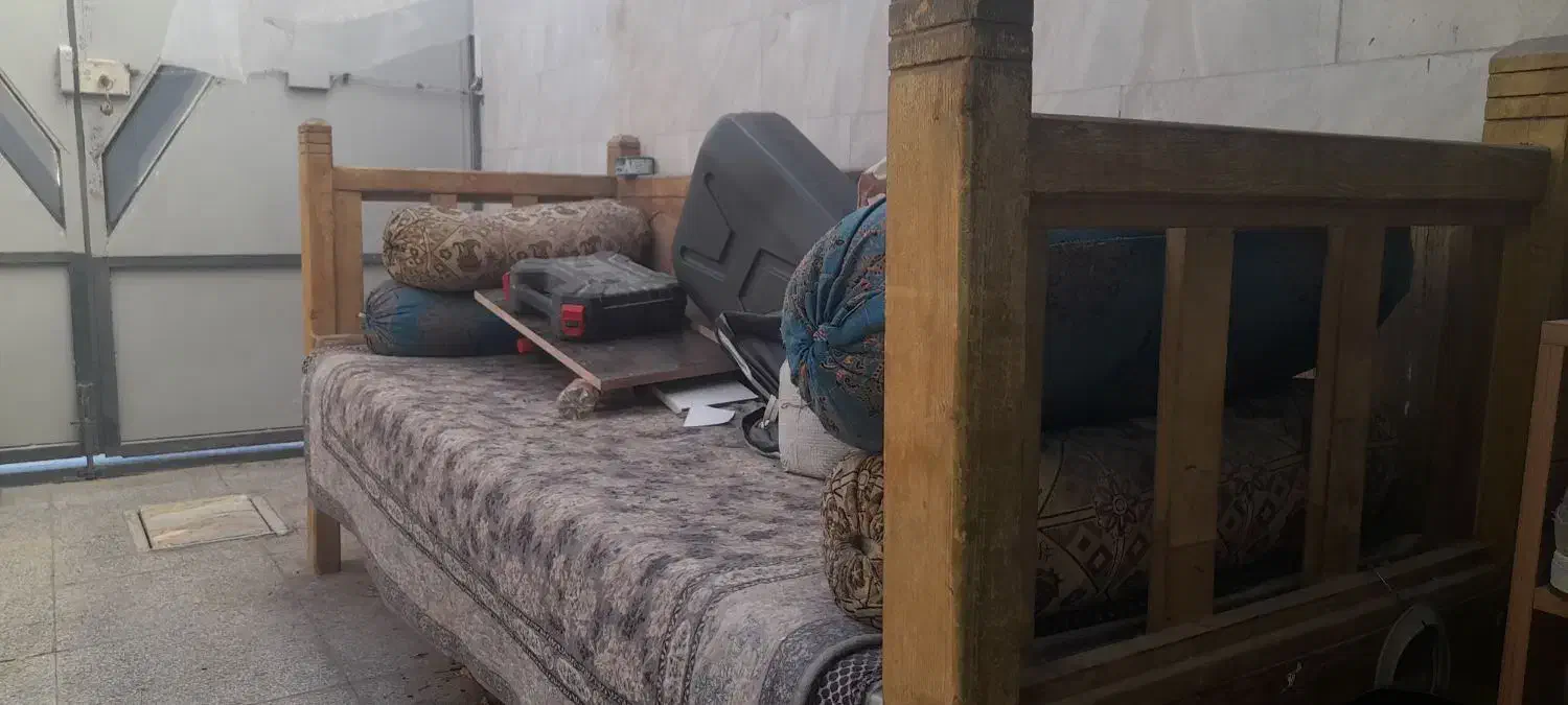 تخت سنتی|میز و صندلی غذاخوری|شاهینشهر, گرگاب|دیوار