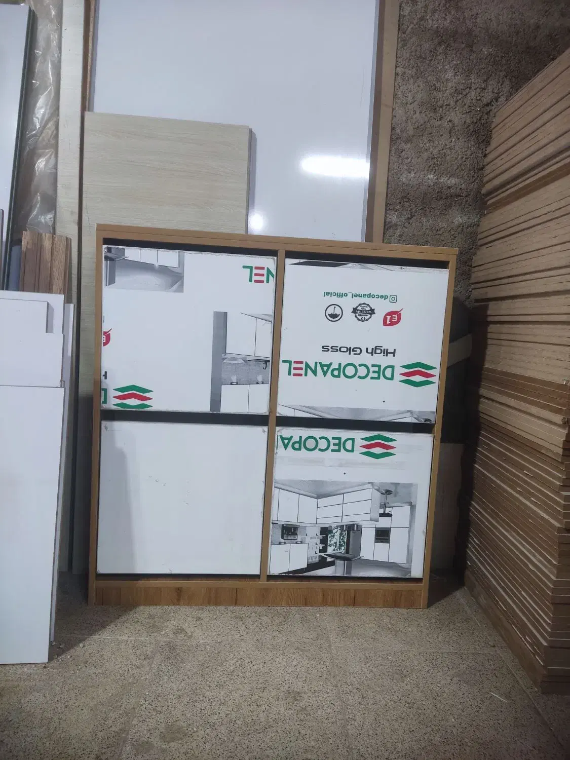 جاکفشی|جاکفشی، کمد، دراور|قرچک, باقرآباد|دیوار