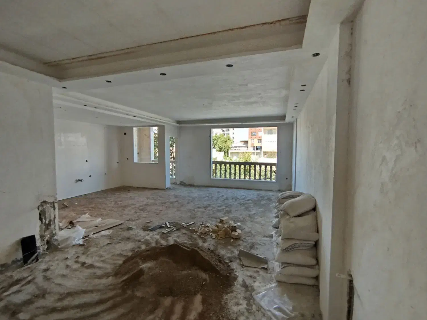 پیش فروش تختی ۱۱۰متری دو واحدی|پیش‌فروش املاک|بروجرد, |دیوار