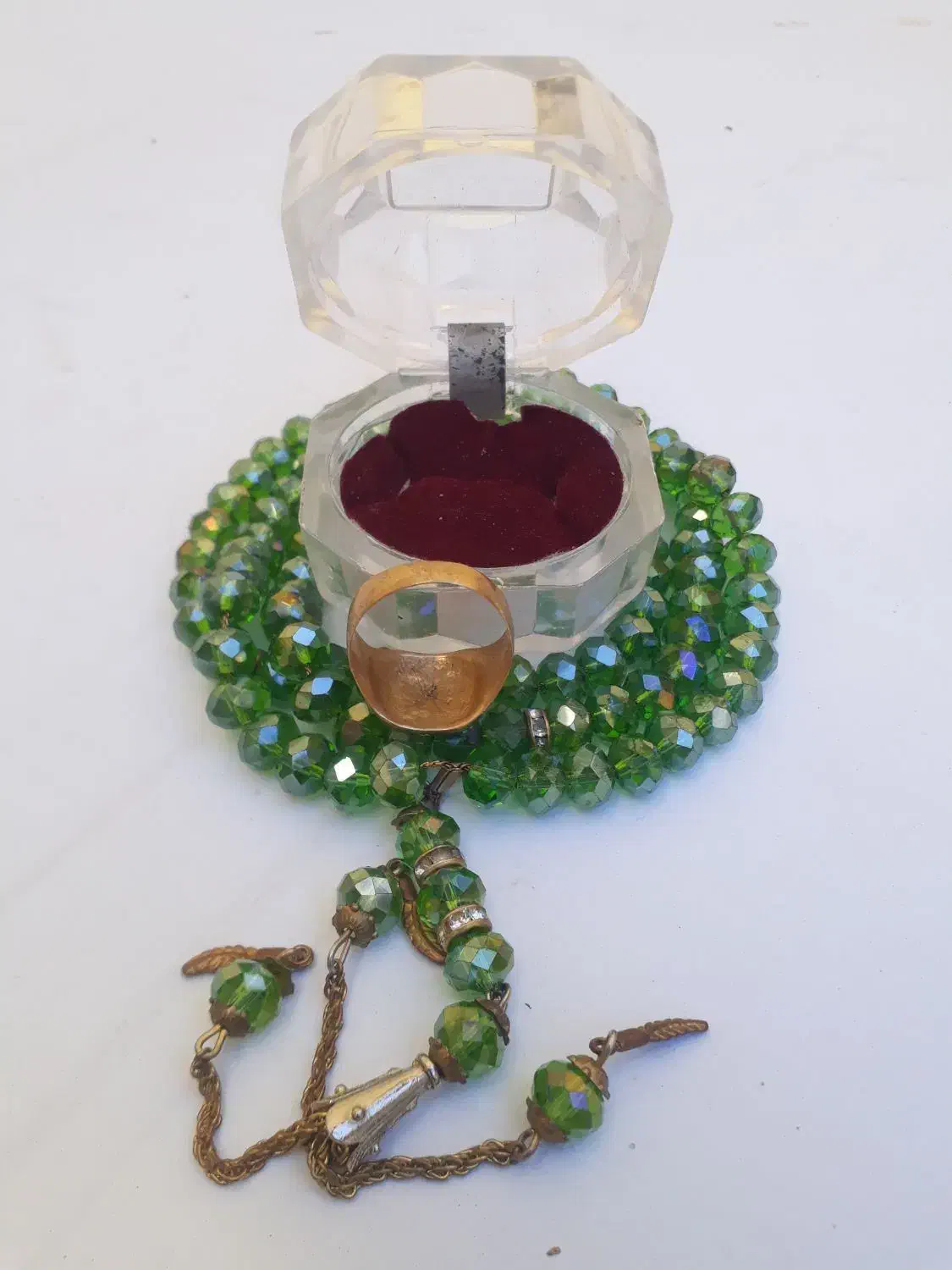 انگشتر نقش صلیب طلایی قدیمی  ۶۰۰ هزار توکان|جواهرات|قم, خاکفرج|دیوار