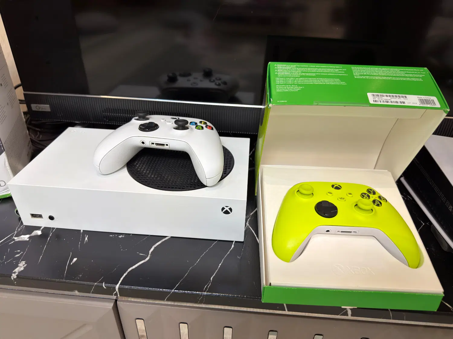 Xbox series s|کنسول، بازی ویدئویی و آنلاین|شیراز, فرهنگ شهر|دیوار