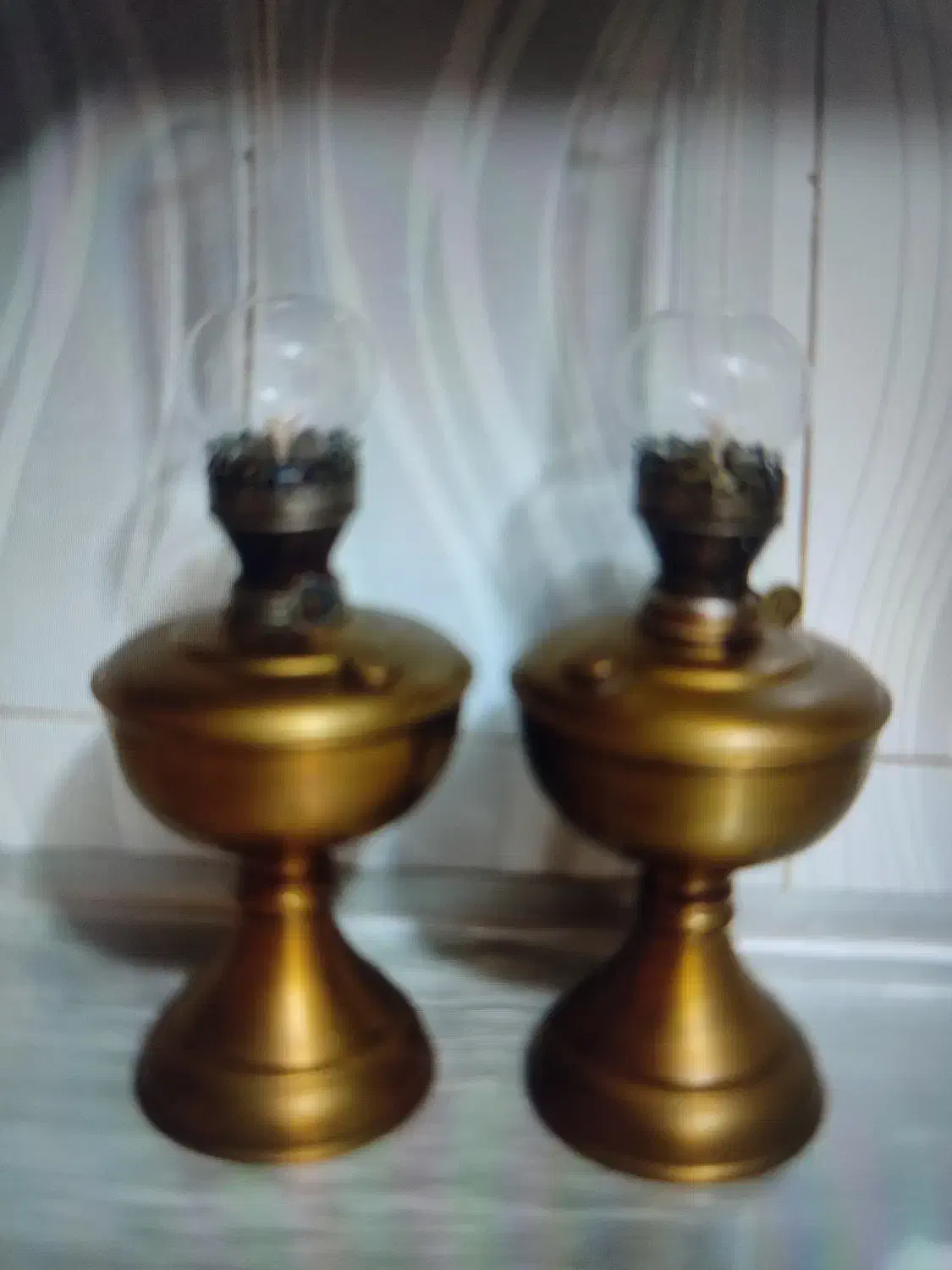 چراغهای لمپای برنجی|کلکسیون اشیاء عتیقه|شهرکرد, |دیوار