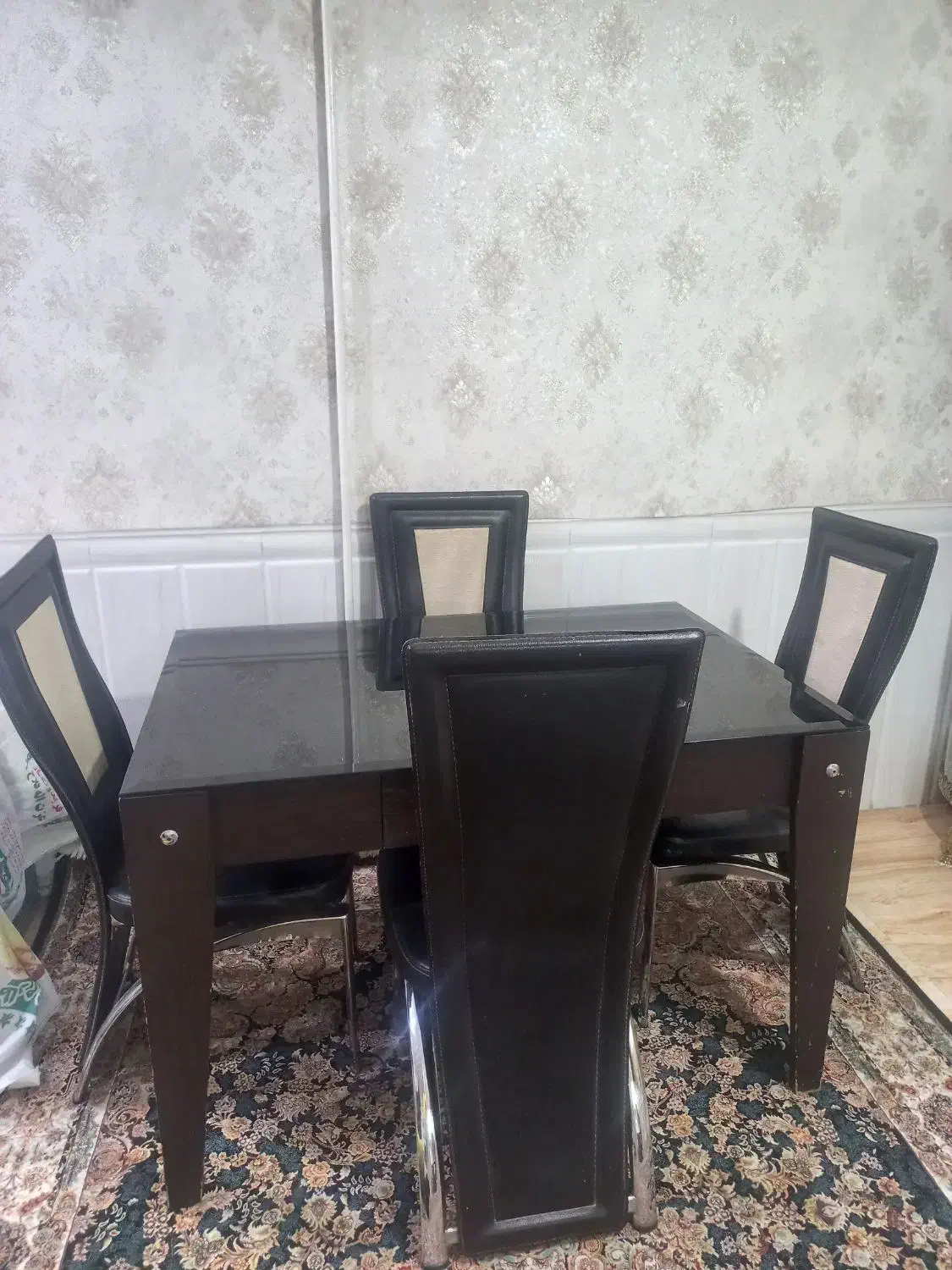 میز غذا خوری|میز و صندلی غذاخوری|پیشوا, |دیوار