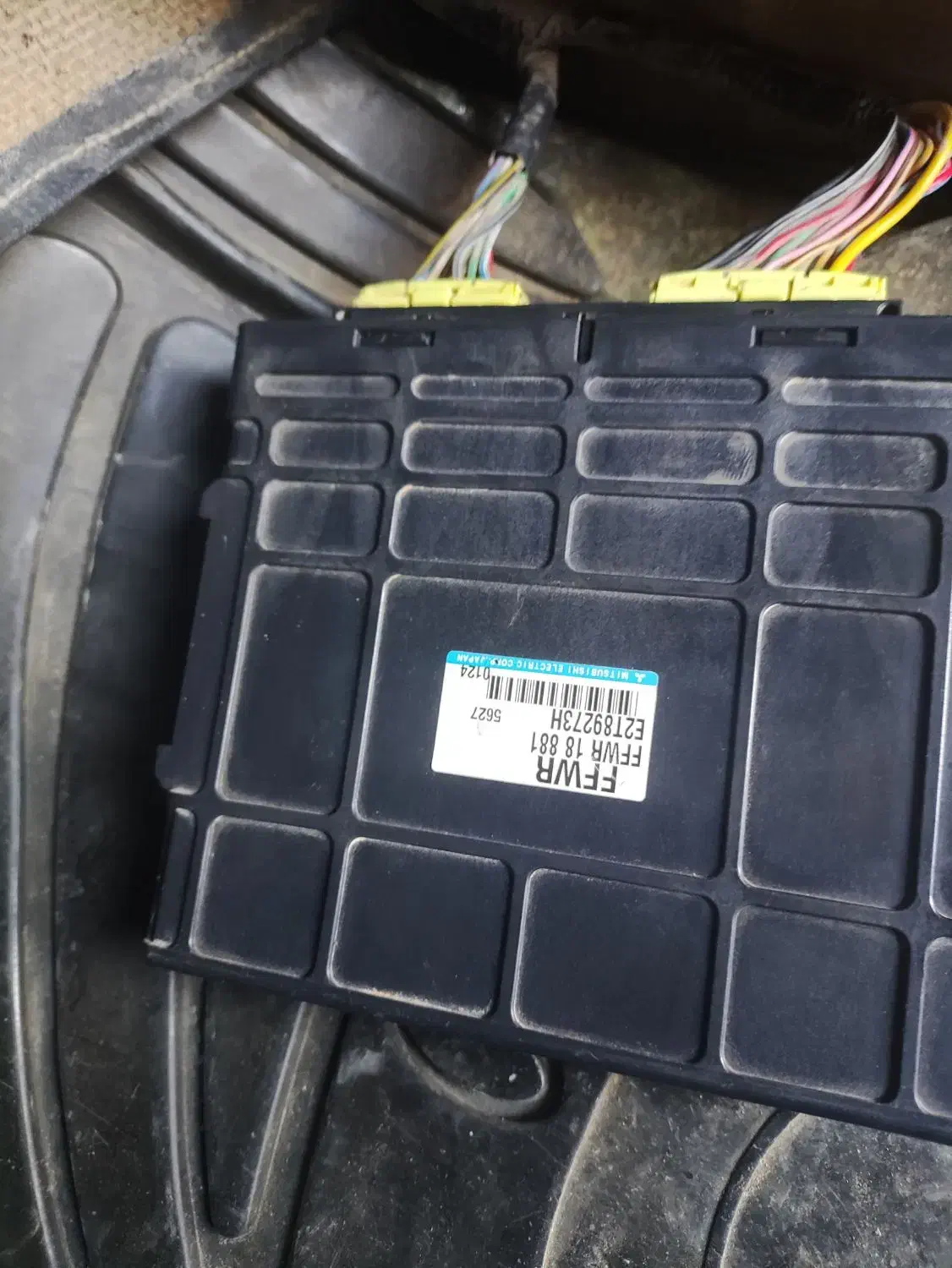 ایسیو مزدا۲۰۰۰ قاب پلاستیکی|قطعات یدکی و لوازم جانبی|تهران, تهرانپارس شرقی|دیوار