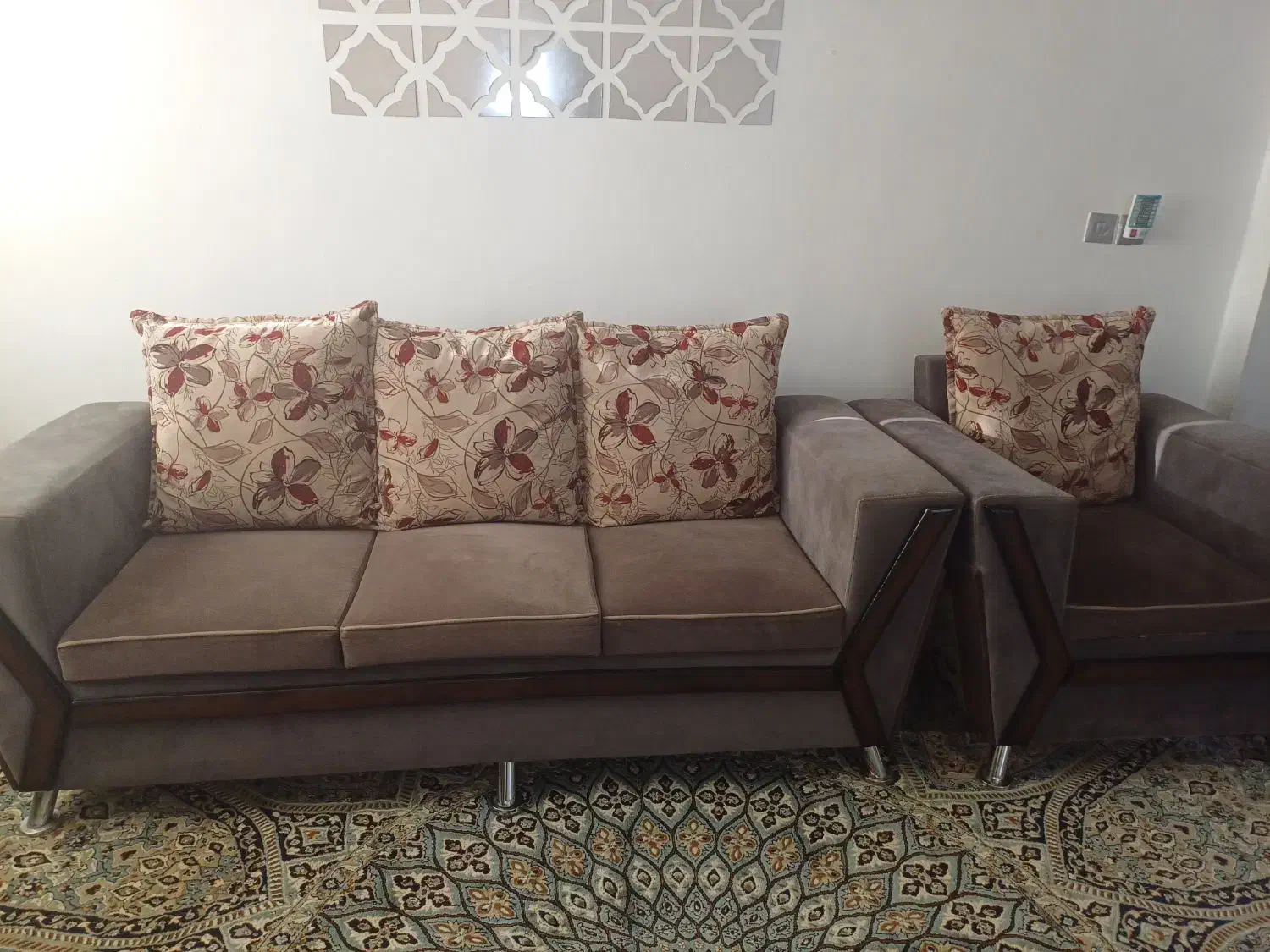 مبلمان|مبلمان خانگی و میز عسلی|همدان, |دیوار