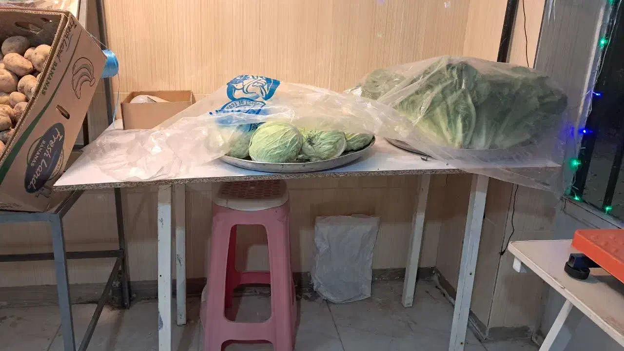 قفسه میوه و میز سبزی|فروشگاه و مغازه|اراک, |دیوار