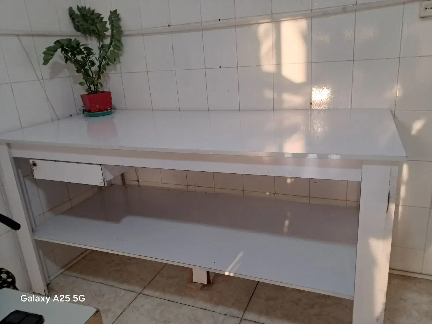 میز برش ام دی اف آمریکایی|چرخ خیاطی و ریسندگی|کرمانشاه, |دیوار