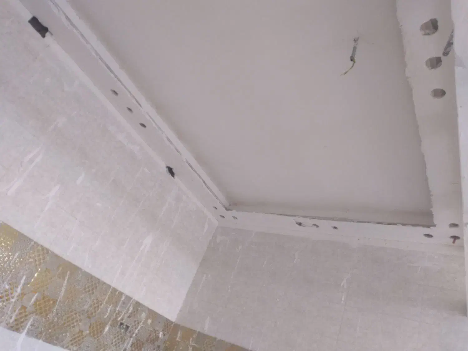 سیم کشی ساختمان|خدمات پیشه و مهارت|زابل, |دیوار