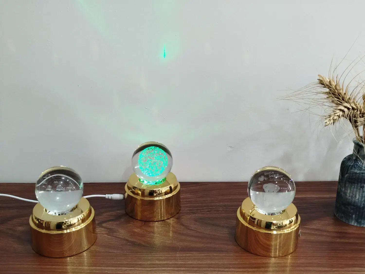 گوی چرخشی ۷ رنگ|صنایع دستی و سایر لوازم تزئینی|گلبهار, شهر جدید گلبهار|دیوار