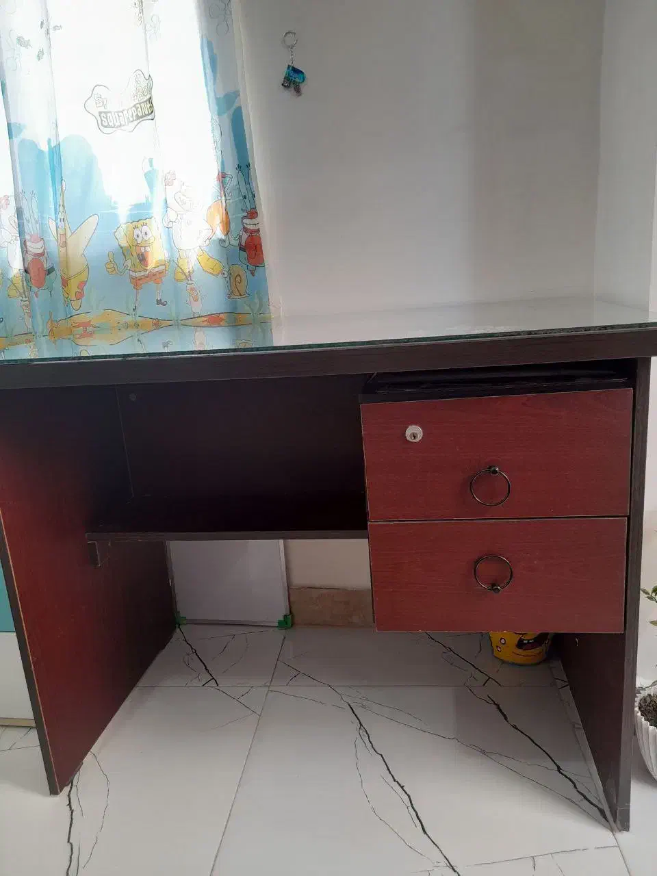 میز و صندلی تحریر|میز تحریر و کامپیوتر|رشت, جهاد|دیوار