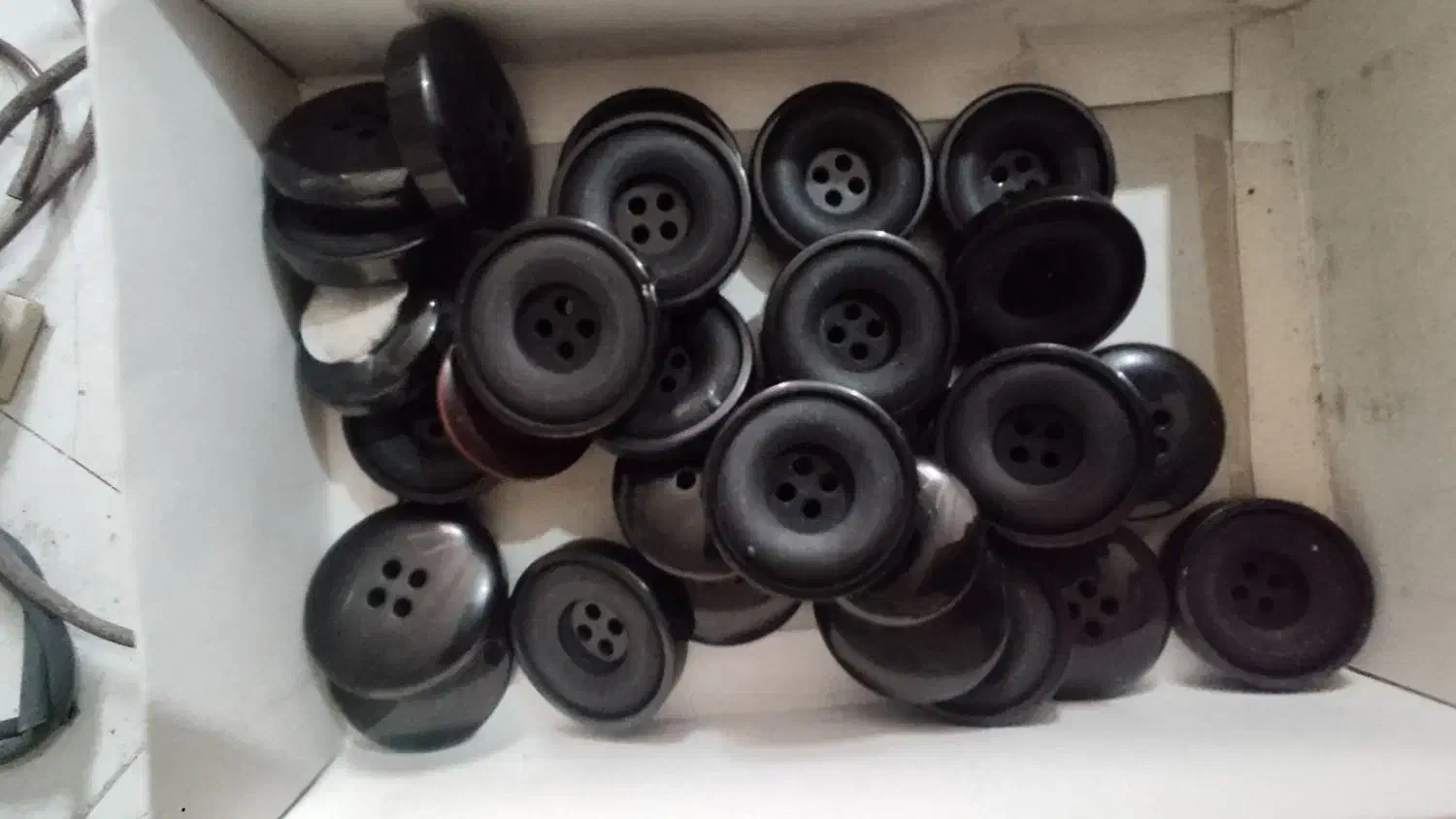 دکمه|لوازم خیاطی و بافتنی|رباط‌کریم, مسکن مهر آبشناسان|دیوار