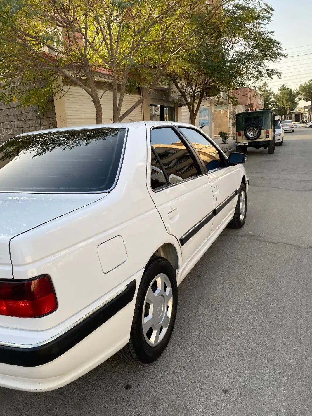 پژو پارس xu7p 1402|خودرو سواری و وانت|شاهین‌شهر, فردوسی|دیوار