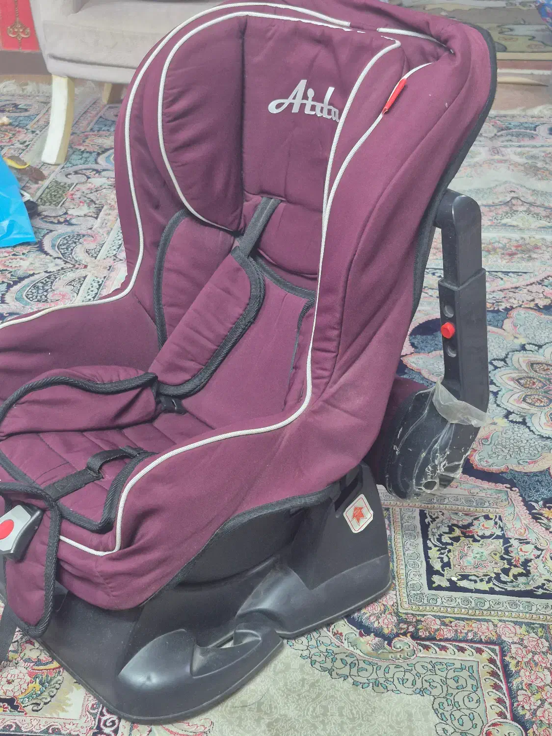 صندلی ماشین|تخت و صندلی بچه|ساری, |دیوار