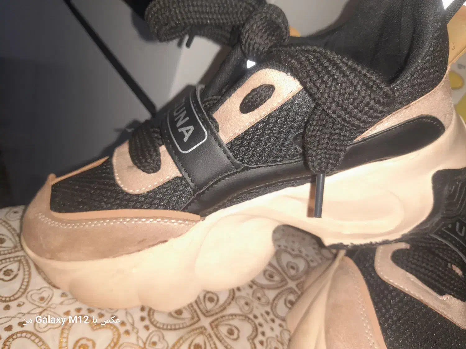 کفش اسپرت|کیف، کفش، کمربند|بروجرد, |دیوار