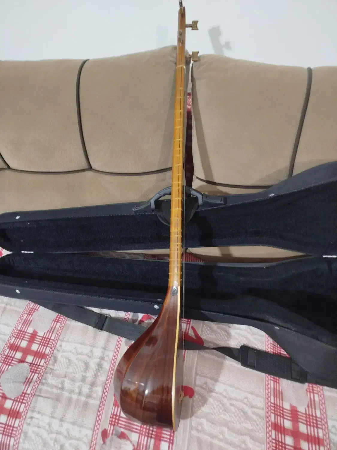 سه تار  مهراستاد مهدی مفاخری|سازهای سنتی|گرگان, |دیوار