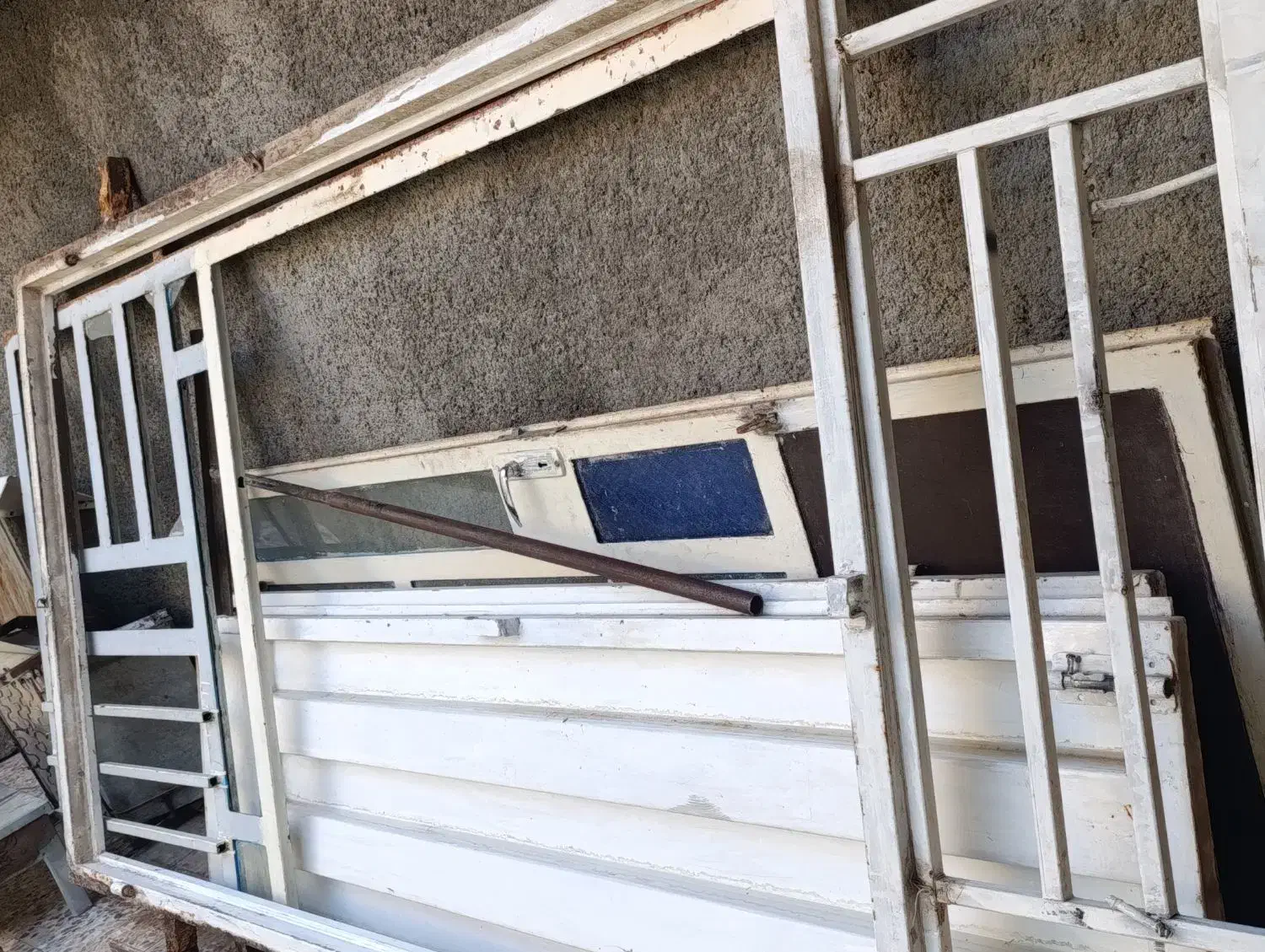 درب حیاط|مصالح و تجهیزات ساختمان|کوهدشت, |دیوار