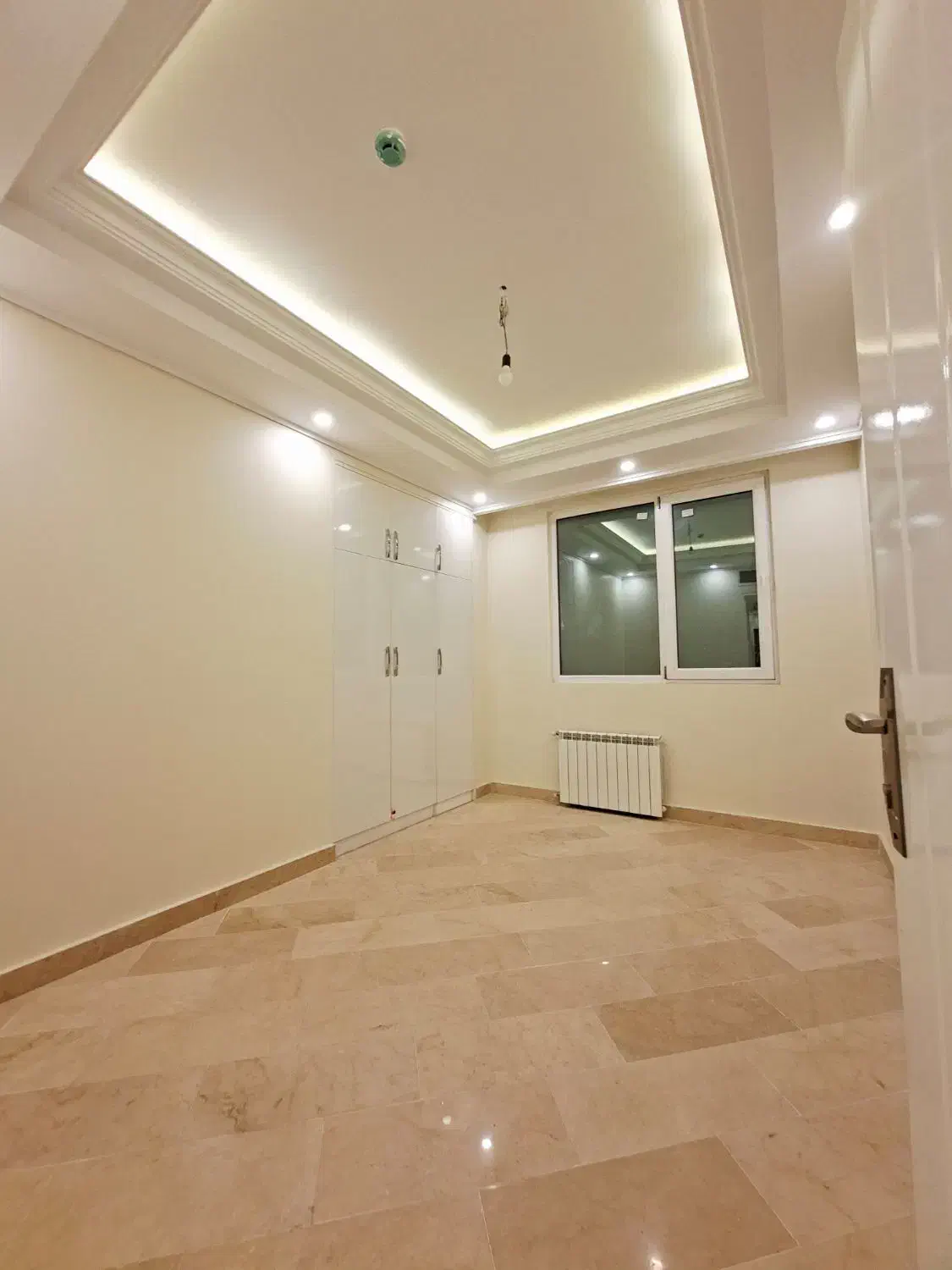 ۱۲۵ متر دو خواب/ فول امکانات/ نوساز