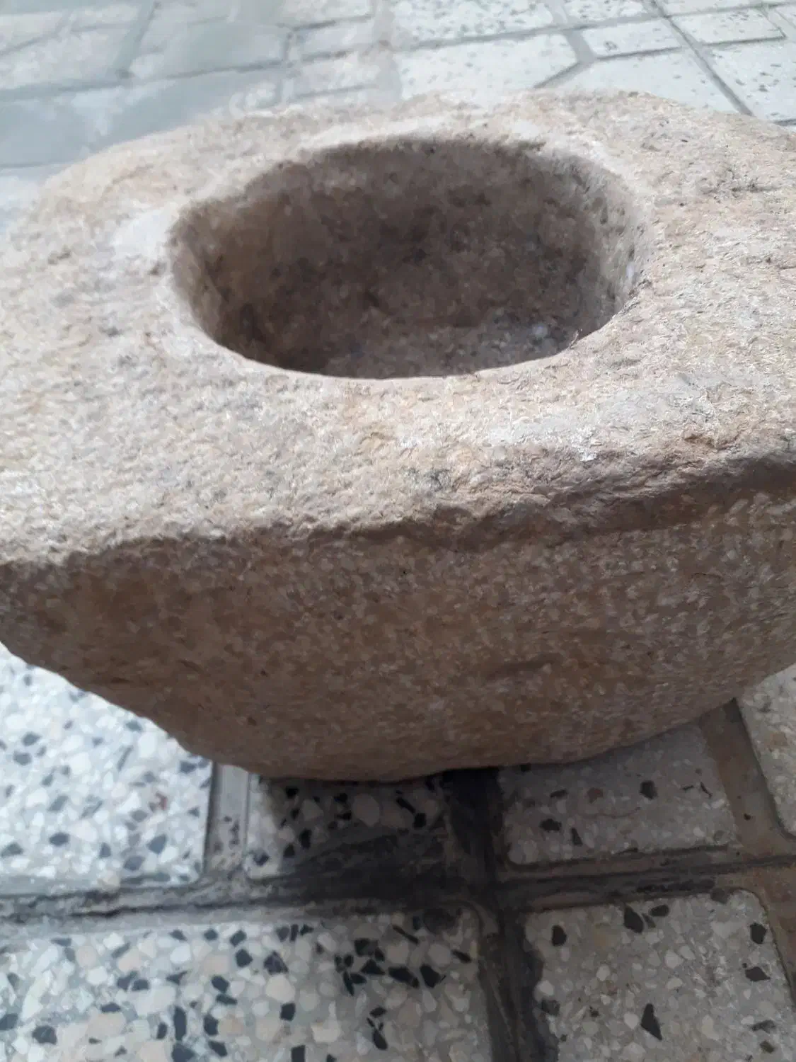 جوغن|کلکسیون اشیاء عتیقه|شیراز, مسلم|دیوار