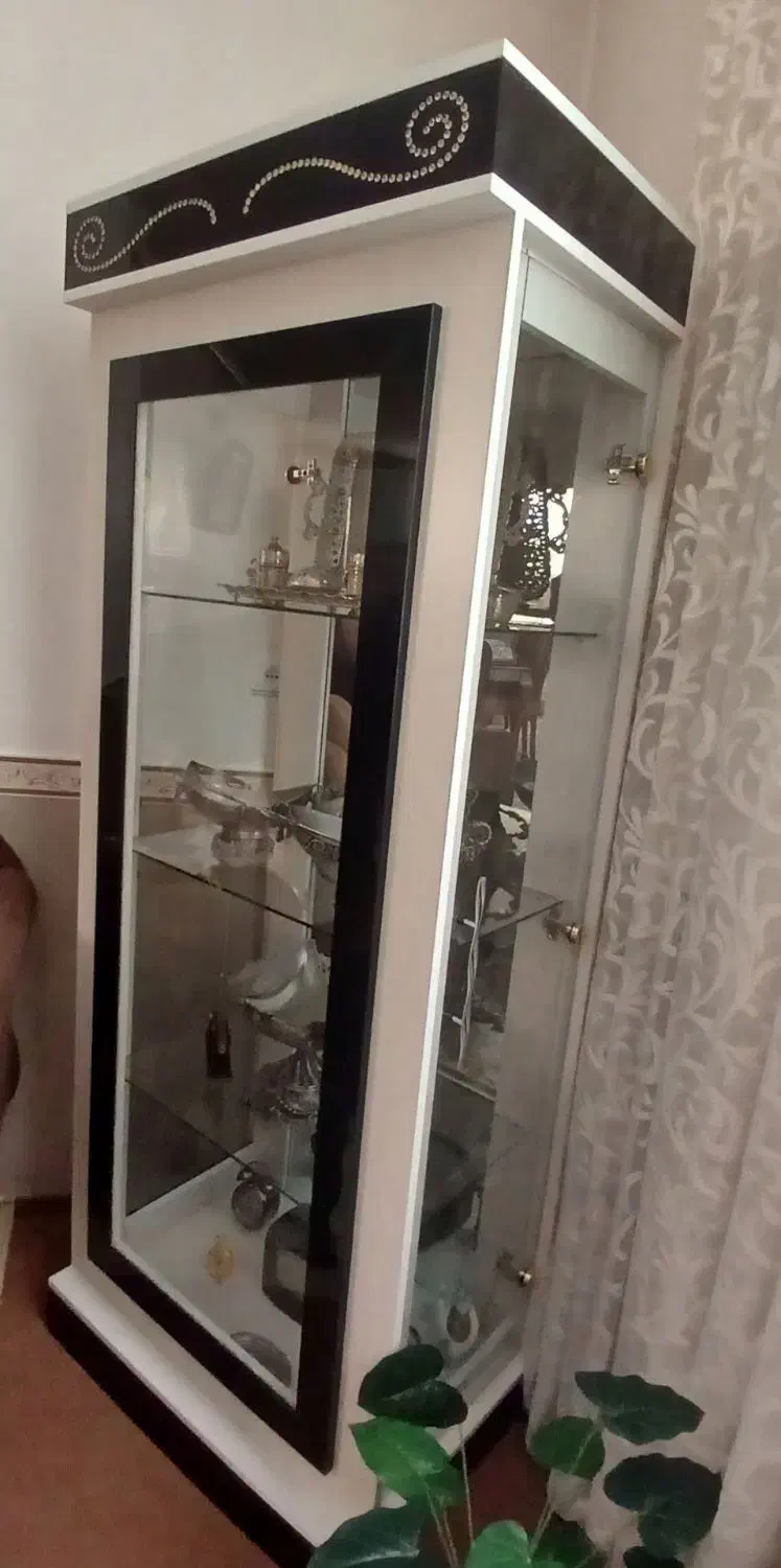 میز تلویزیون و بوفه|بوفه، ویترین، کنسول|بیجار, |دیوار