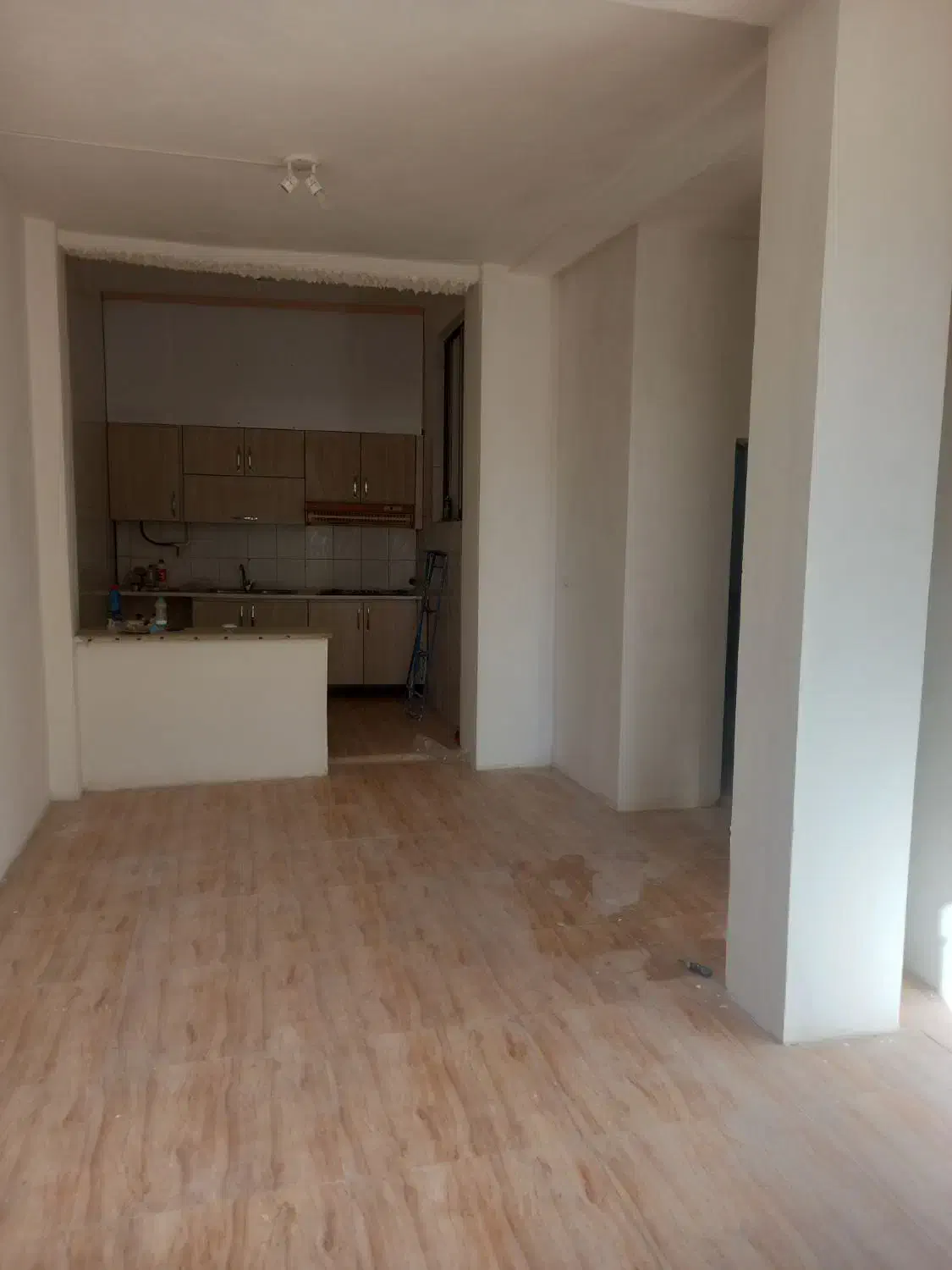 یک واحد آپارتمانی همکف ۷۰ متری نسقی|اجارهٔ آپارتمان|رشت, جانبازان|دیوار