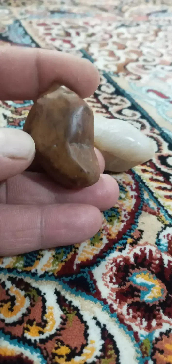 ۳عدد سنگ|جواهرات|بهارستان, |دیوار