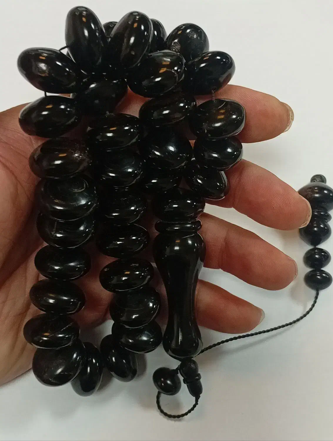 تسبیح یسر بی نظیر|جواهرات|ری, سرتخت|دیوار