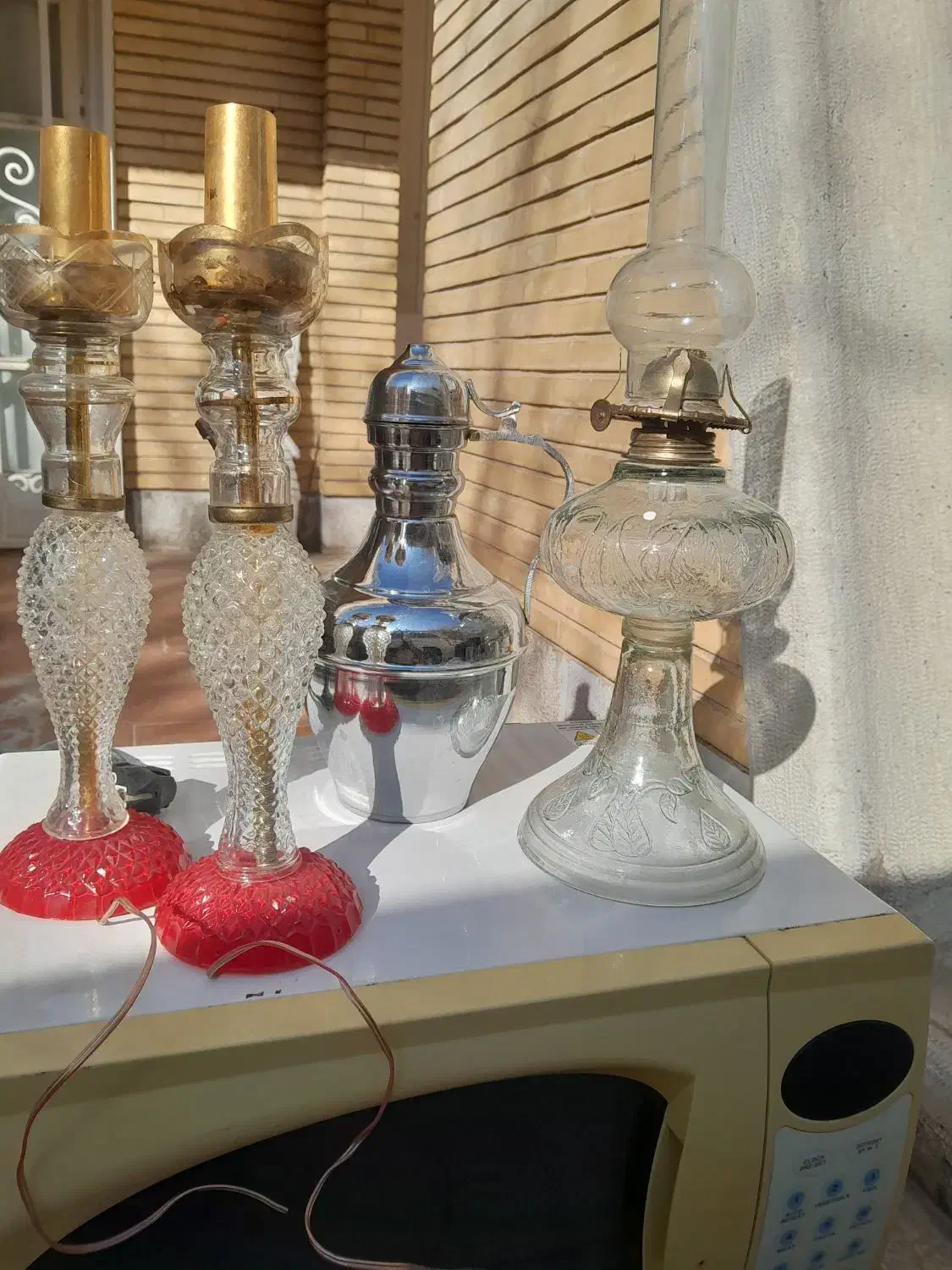 چراق نفتی ولاله گلدان قدیمی|چراغ خواب و آباژور|اصفهان, آبشار|دیوار