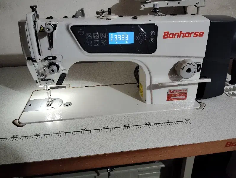 چرخ بن هورس|چرخ خیاطی و ریسندگی|تبریز, |دیوار