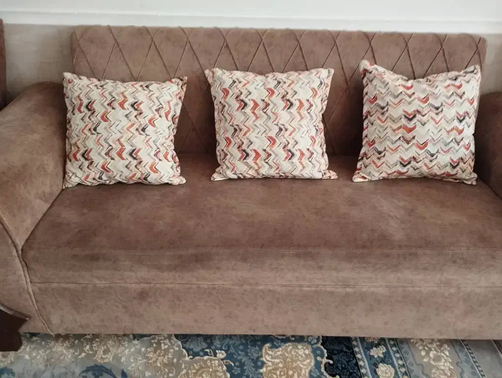 مبل هفت نفره|مبلمان خانگی و میز عسلی|شیراز, داریون|دیوار