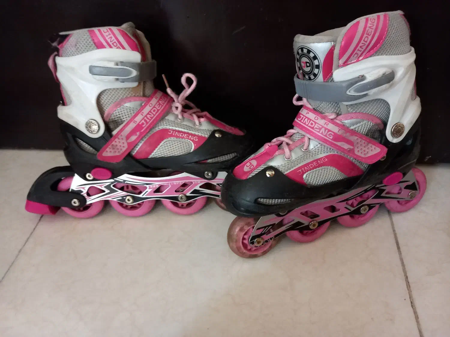 اسکیت|دوچرخه، اسکیت، اسکوتر|اندیشه, اندیشه فاز ۱|دیوار