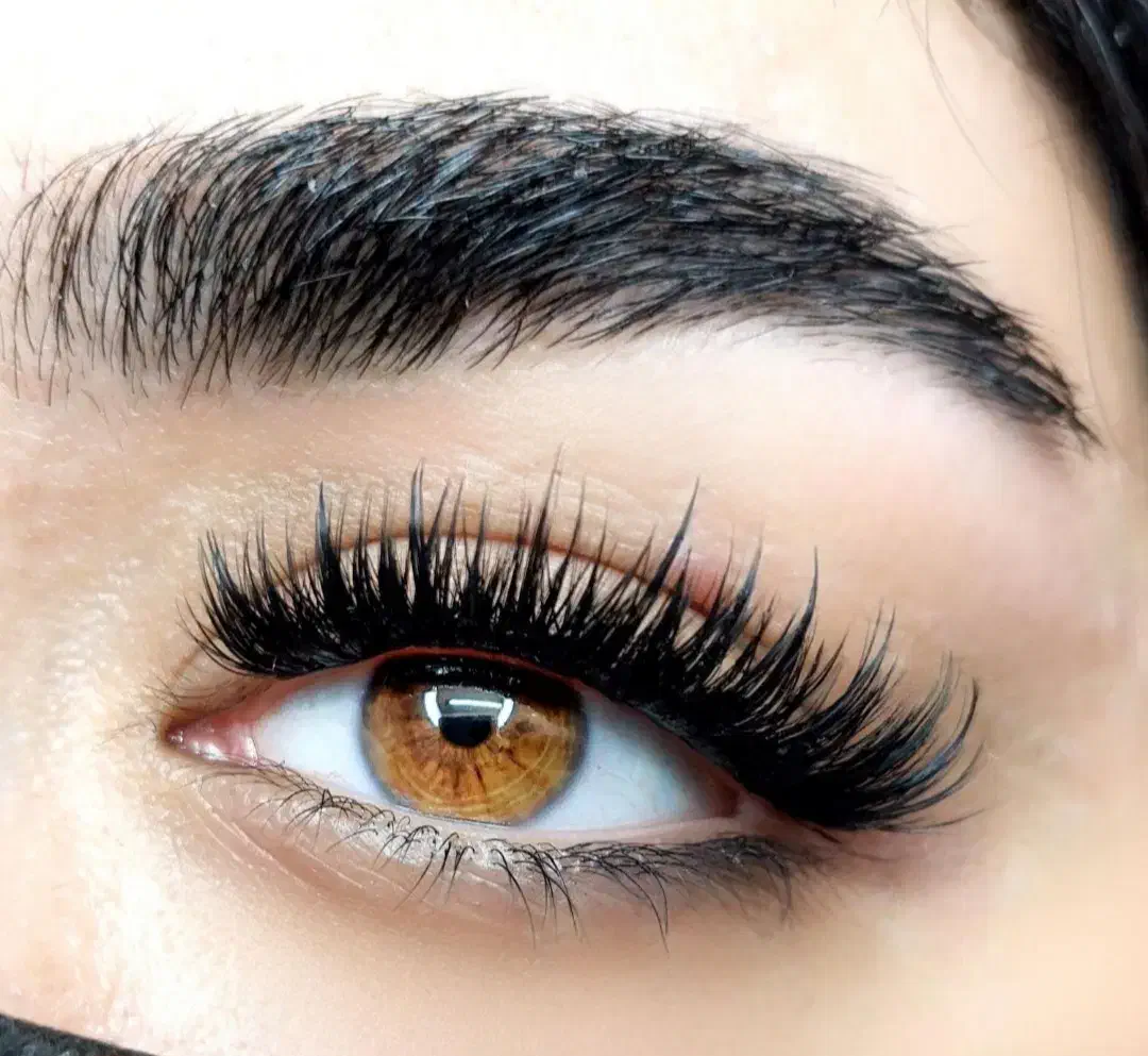 کاشت مژه لیفت مژه و ابرو با کمترین قیمت|خدمات آرایشگری و زیبایی|میانه, |دیوار