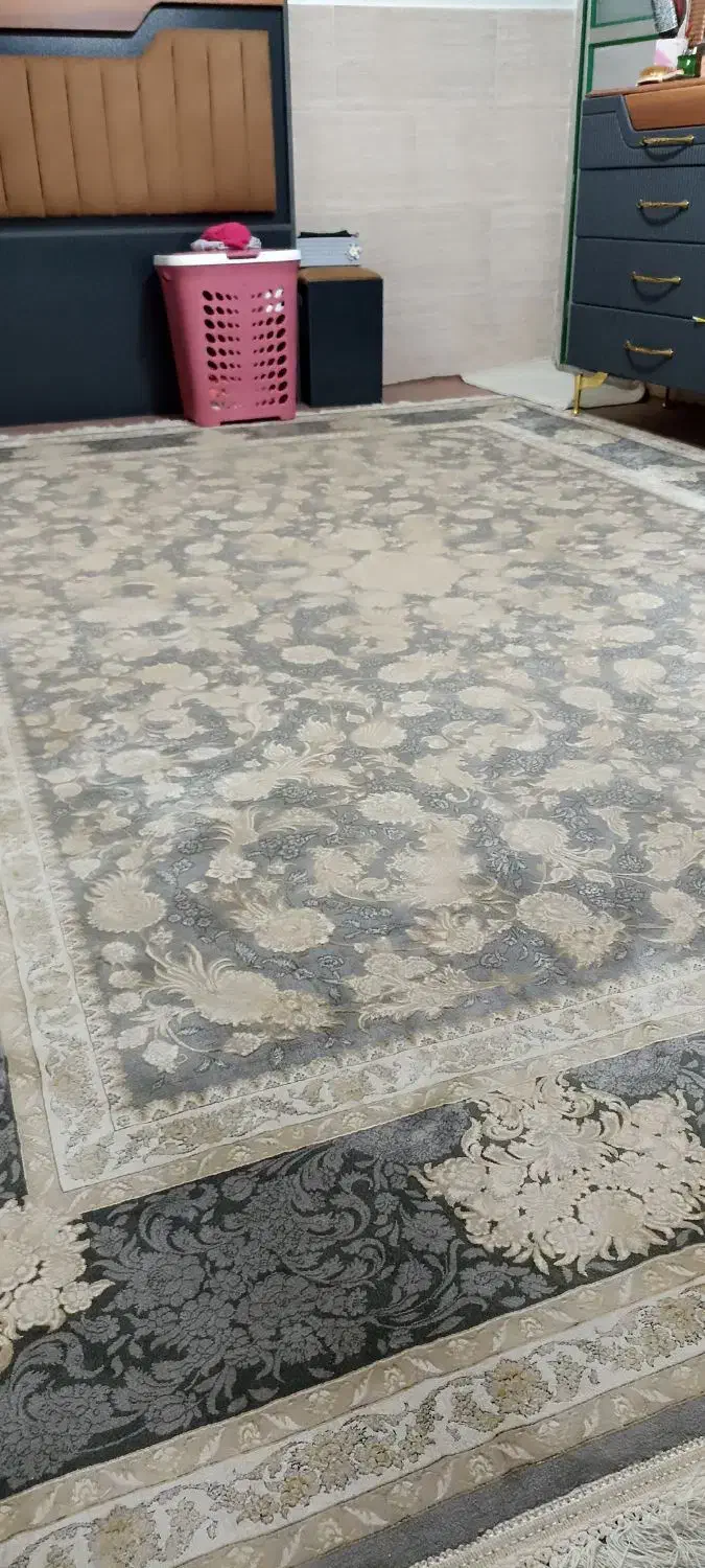 یک تخته فرش 9 متری|فرش|کرج, دهقان ویلا|دیوار