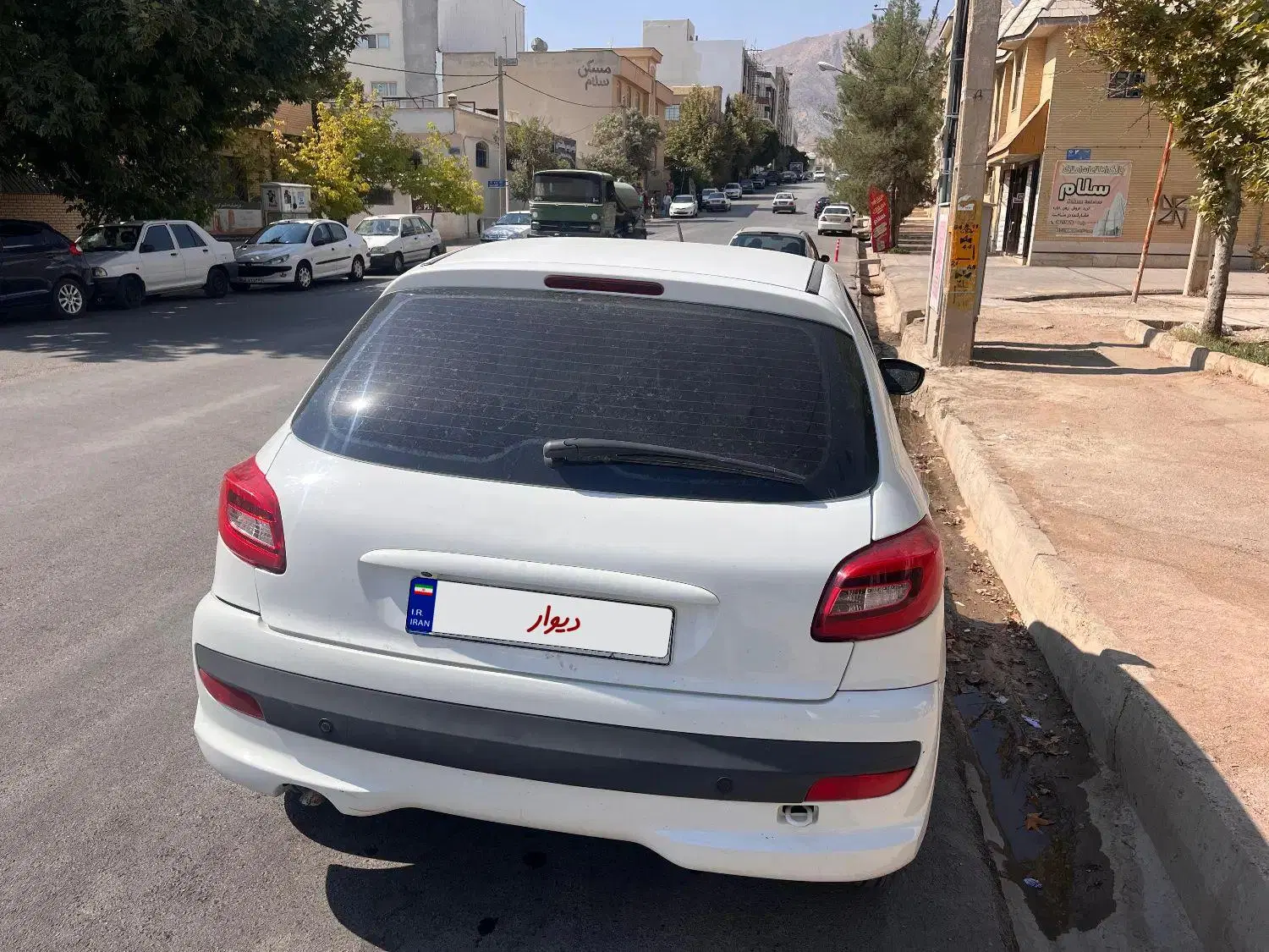 پژو ۲۰۷سقف فلز اتومات مدل ۹۶خانگی وتمیز|خودرو سواری و وانت|شیراز, میرزاکوچک خان|دیوار