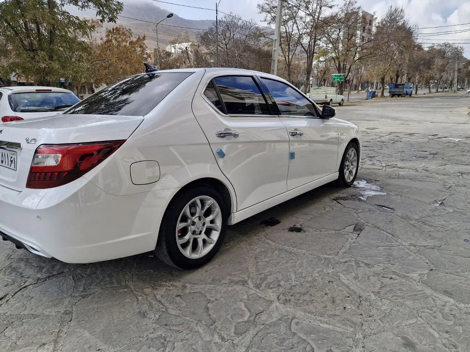 دنا پلاس آپشنال اتومات|خودرو سواری و وانت|بیجار, |دیوار