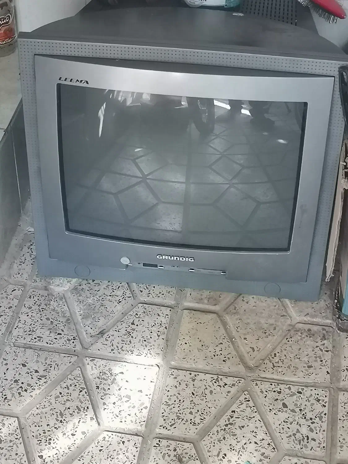 تلویزیون 21سالم سالم|تلویزیون و پروژکتور|شیراز, شهرک سعدی|دیوار