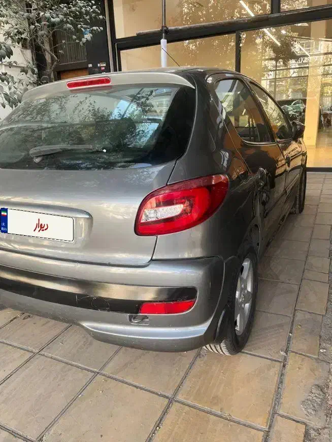 پژو ۲۰۶ تیپ ۳ مدل ۸۲|خودرو سواری و وانت|تهران, امام حسین|دیوار