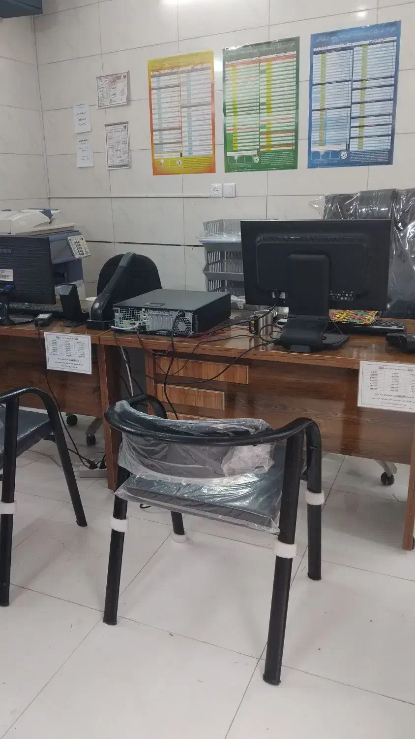 کارمند و کارآموز کافی نت|استخدام رایانه و فناوری اطلاعات|اصفهان, عمان سامانی|دیوار