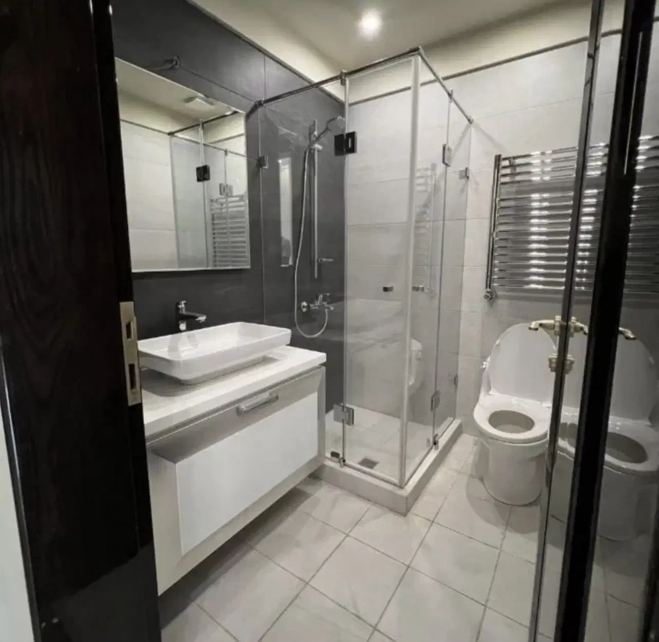 ۲۰۰متر۳خواب غرق نوروشیک تاپ لوکیشن نیاوران گل سنگ