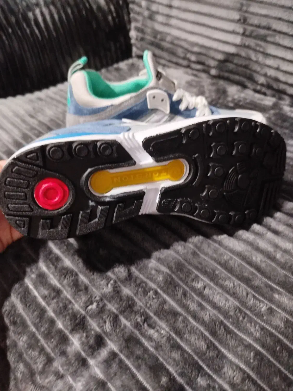 کفش کتونی zx ضدایکس آدیداس( ویتنام)|کیف، کفش، کمربند|اسدآباد, |دیوار