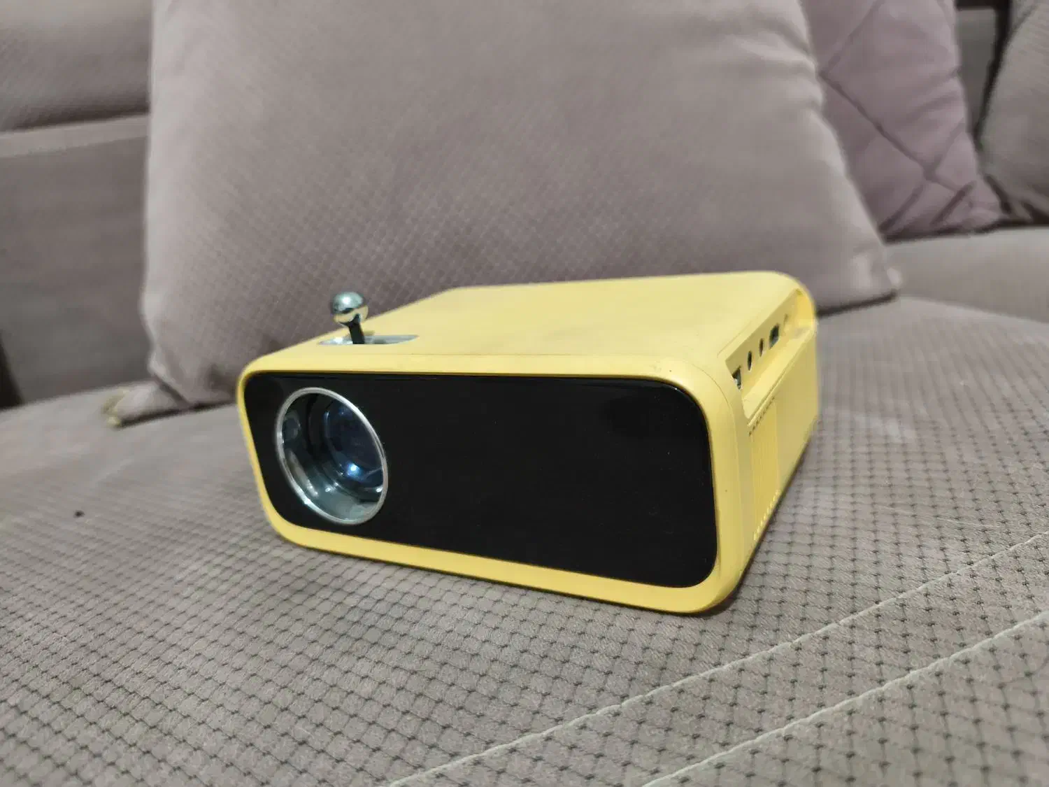 ویدیو پروژکتور ونبو|تلویزیون و پروژکتور|زنجان, |دیوار